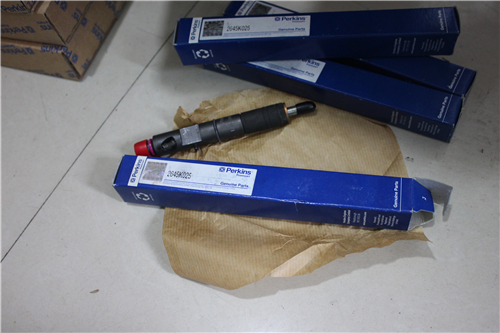 珀金斯發(fā)動(dòng)機(jī)1206E-E70TTA配件T409982噴油器、預(yù)熱塞、燃油管、正時(shí)齒輪