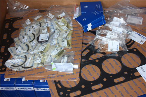液壓挖掘機(jī)力士德21t用的珀金斯Perkins1106D發(fā)動(dòng)機(jī)銷(xiāo)售替換服務(wù)特約服務(wù)商維修保養(yǎng)配件廠(chǎng)價(jià)直銷(xiāo)中心
