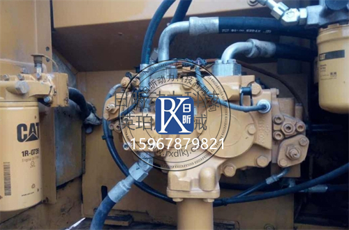 卡特CB-534D壓路機轉(zhuǎn)向泵：設備運轉(zhuǎn)的“轉(zhuǎn)向大腦”3787718/3082054